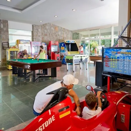 Mc Arancia Marvida Palace אלאניה
