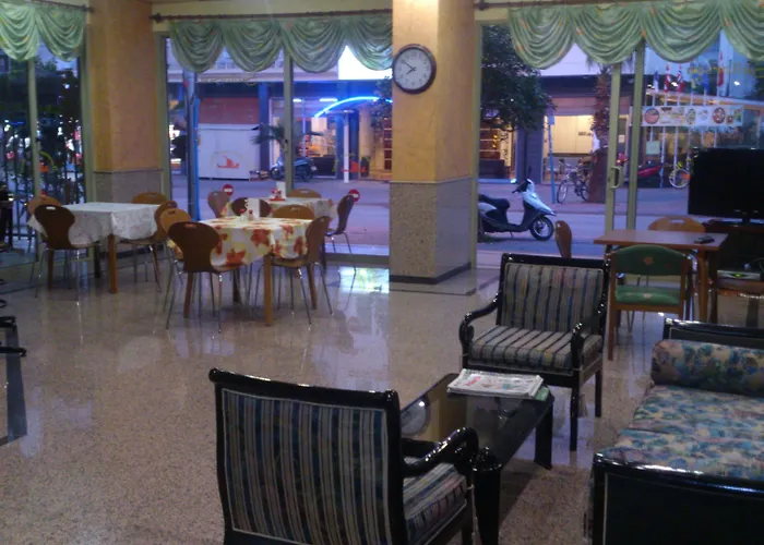 سيلورسون للشقق الفندقية 3* ألانيا